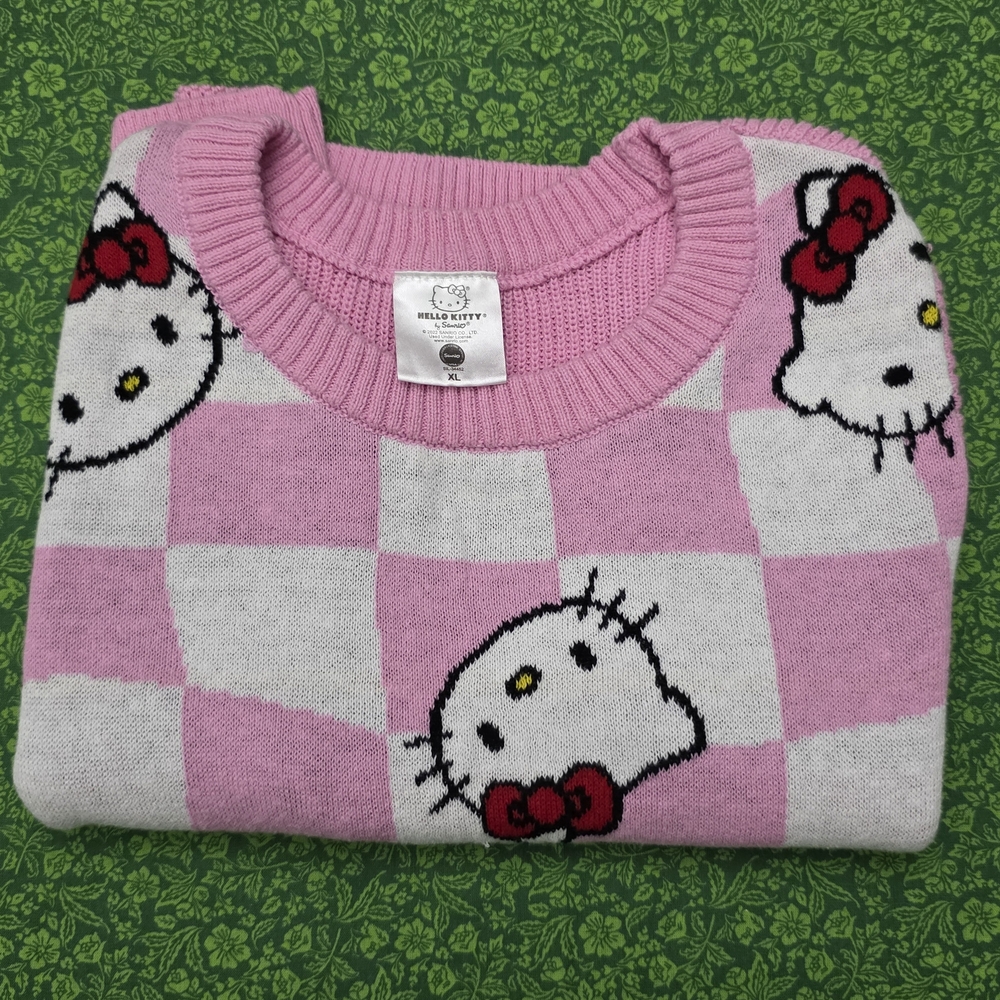 Hello Kitty Pink and White Checkered Vest - Picture 7 of 8